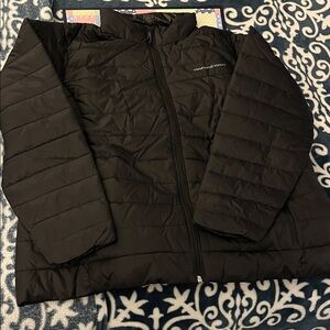 Womens Vineyard Vines NWT black puffer jacket
